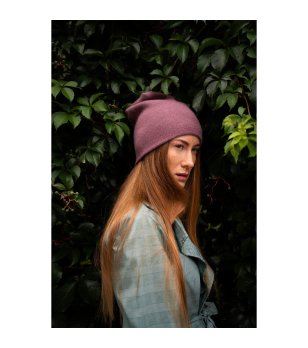 Унисекс шапка в сиво-розов нюанс снимка