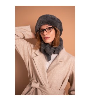 Зимен комплект шапка и шал в сиво снимка