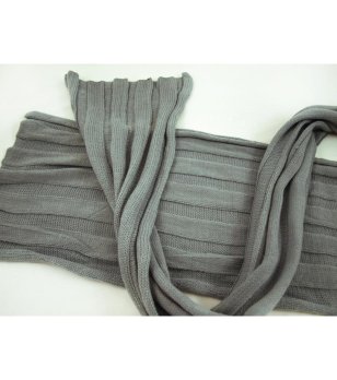 Унисекс зимен шал в сиво снимка