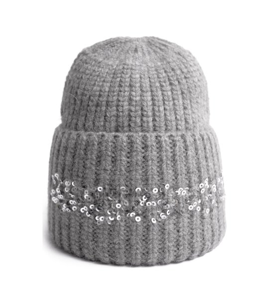 Сива зимна дамска шапка снимка