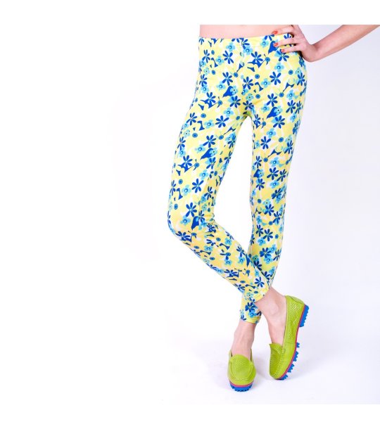 Дамски клин с флорален мотив снимка