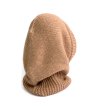 Зимна шапка в бежово тип качулка Monali с вълна мерино-4 снимка