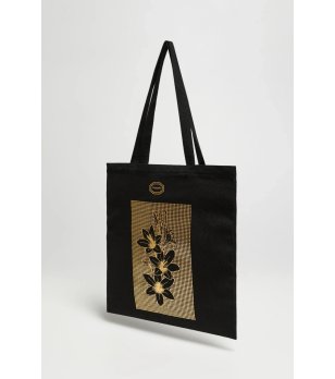 Дамска черна чанта със златиста щампа снимка