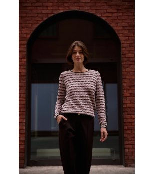 Тъмнокафяв дамски панталон снимка