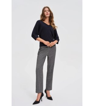 Дамски тъмносин пуловер с V-образно деколте Tea снимка