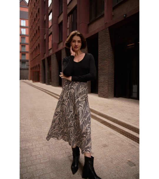 Дамска черна блуза с дълъг ръкав снимка