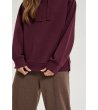 Дамски суитшърт в бордо с качулка-4 снимка