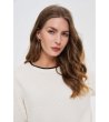 Дамски пуловер в екрю с контрастен кант Wella-3 снимка