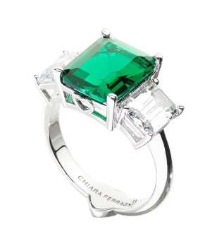 Елегантен сребрист пръстен със зелен камък размер 16 снимка