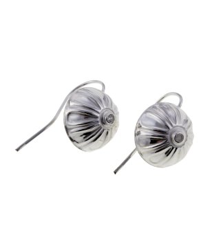 Сребристи дамски обеци снимка