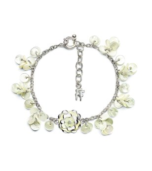 Дамска гривна с висулки снимка