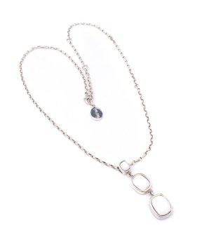 Дамско колие в златисто с висулка снимка