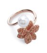 Розовозлатист дамски пръстен с цвете и перла размер 54-1 снимка