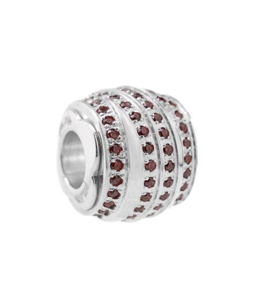 Сребриста висулка с червени камъни снимка