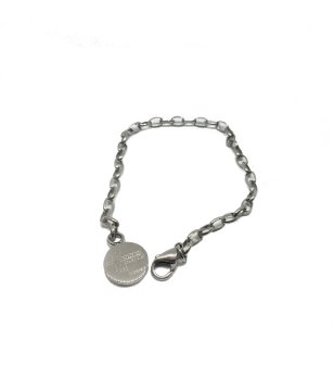 Мъжка сребриста гривна с кръгла висулка  снимка