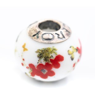 Талисман за гривна с флорални мотиви снимка