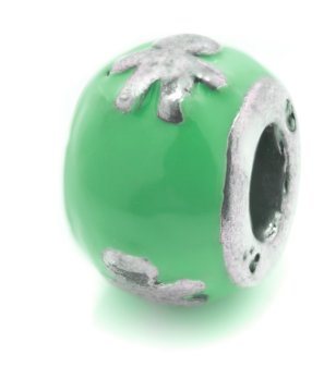 Талисман в зелено и сребристо снимка