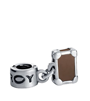 Талисман с висулка куфар снимка