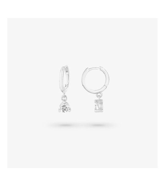 Обеци в сребристо с висулка с камъче снимка