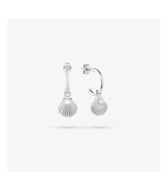 Обеци в сребристо с мидички и перли снимка