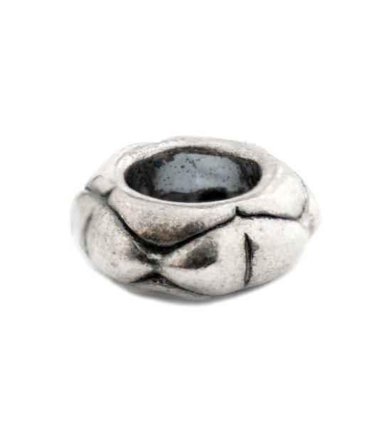 Талисман в сребристо с антик ефект снимка