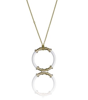 Дамско колие в златисто и бяло с висулка  снимка