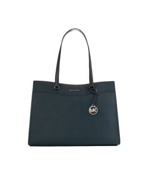 Елегантна дамска чанта в черно снимка