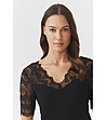 Черна дамска блуза с дантела Lacey-3 снимка