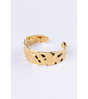 Позлатена дамска гривна маншет снимка