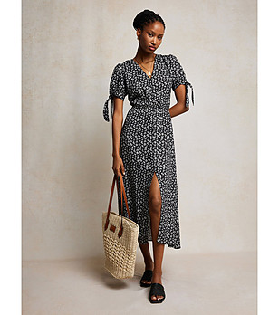 Черна рокля с принт Paregi снимка