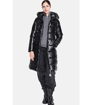 Дълго дамско зимно яке в черно снимка