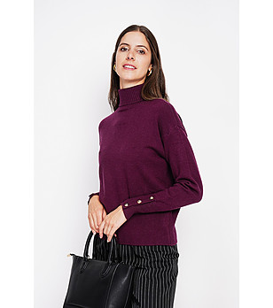 Дамски пуловер в цвят вишна с декоративни копчета снимка