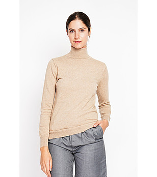 Бежов дамски поло пуловер снимка