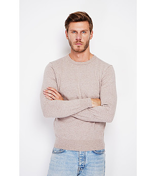 Мъжки пуловер в бежово снимка