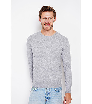 Мъжки пуловер в сиво снимка