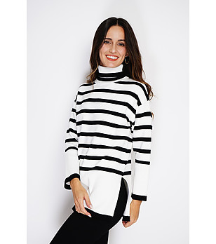 Бяла туника на черно райе с кашмир снимка