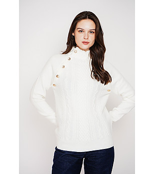 Дамски пуловер в цвят крем със златисти копчета снимка