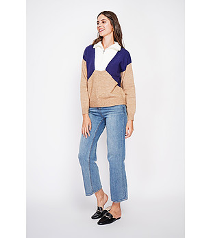 Дамски пуловер в бяло, синьо и бежово снимка