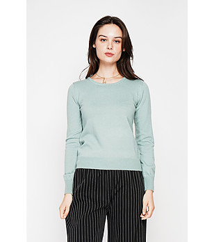 Дамски пуловер в бледозелено снимка