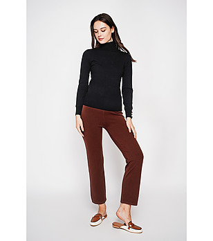 Дамски пуловер в черно снимка