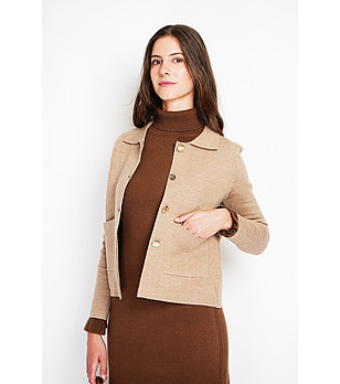 Елегантно дамско сако стил жилетка в светлобежово снимка