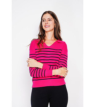 Цикламен oversize дамски пуловер на черно райе снимка