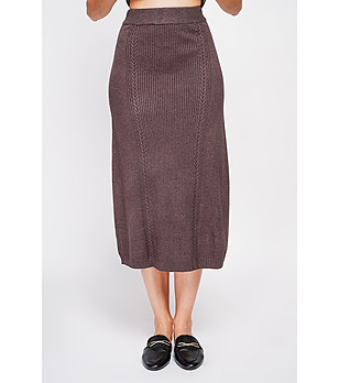 Кафява пола с висока талия снимка