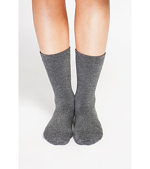 Сиви дамски чорапи с памук снимка