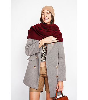 Дълъг дамски шал в бордо снимка