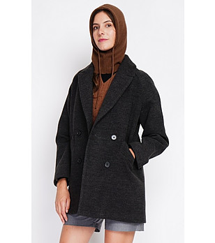 Дамска зимна шапка-качулка в кафяво снимка