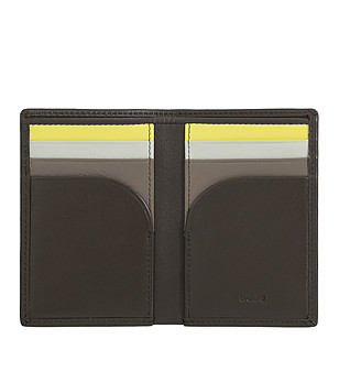 Кафяв мъжки портфейл от естествена кожа с RFID защита снимка