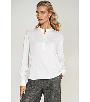 Оversize дамска блуза в екрю снимка