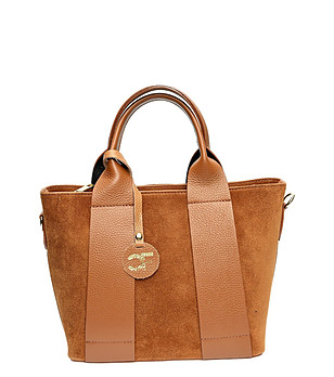 Дамска чанта в цвят коняк от естествена кожа и велур  снимка