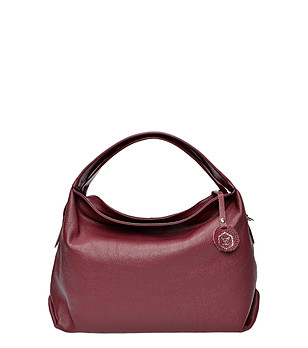 Дамска чанта от естествена кожа в бордо снимка